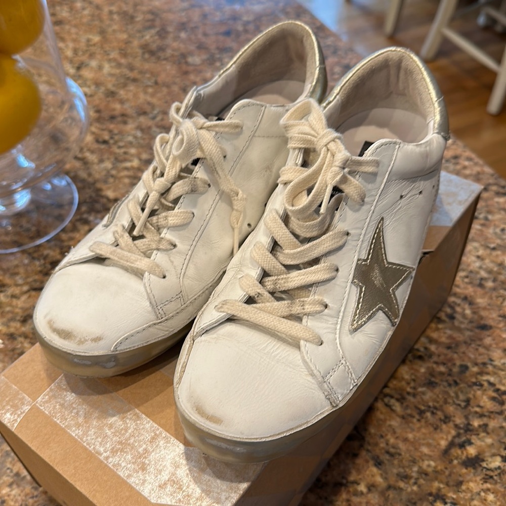 GOLDEN GOOSE SUPERSTAR Size 36-EXCELLENT CONDITION
